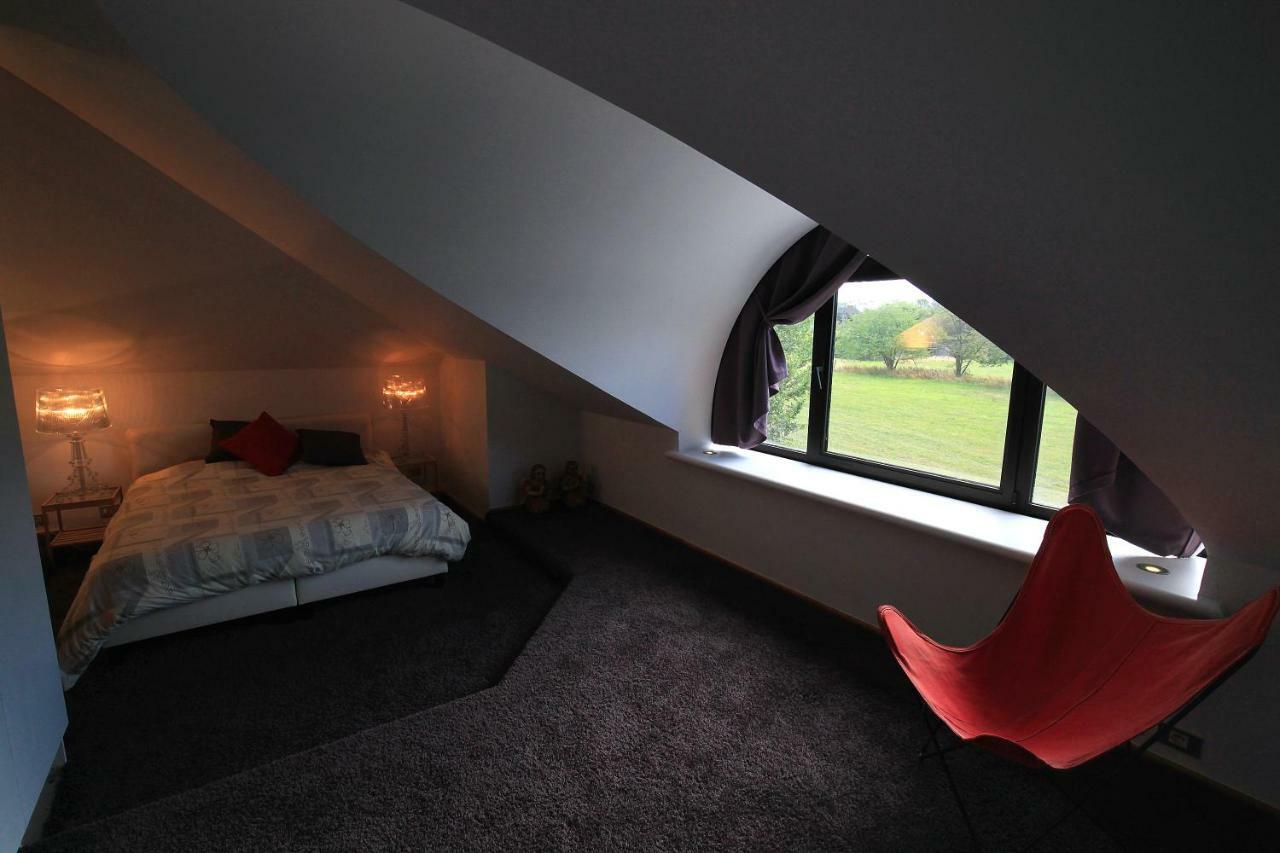 Bed and Breakfast La Petite Bruyere De Renaix Exterior foto